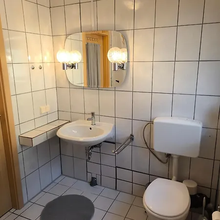 Haus Bahlo - *